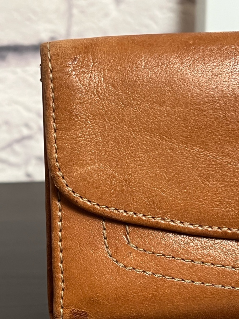 Fossil Genuine Leather Tri-Fold Wallet - Picture 4 of 14